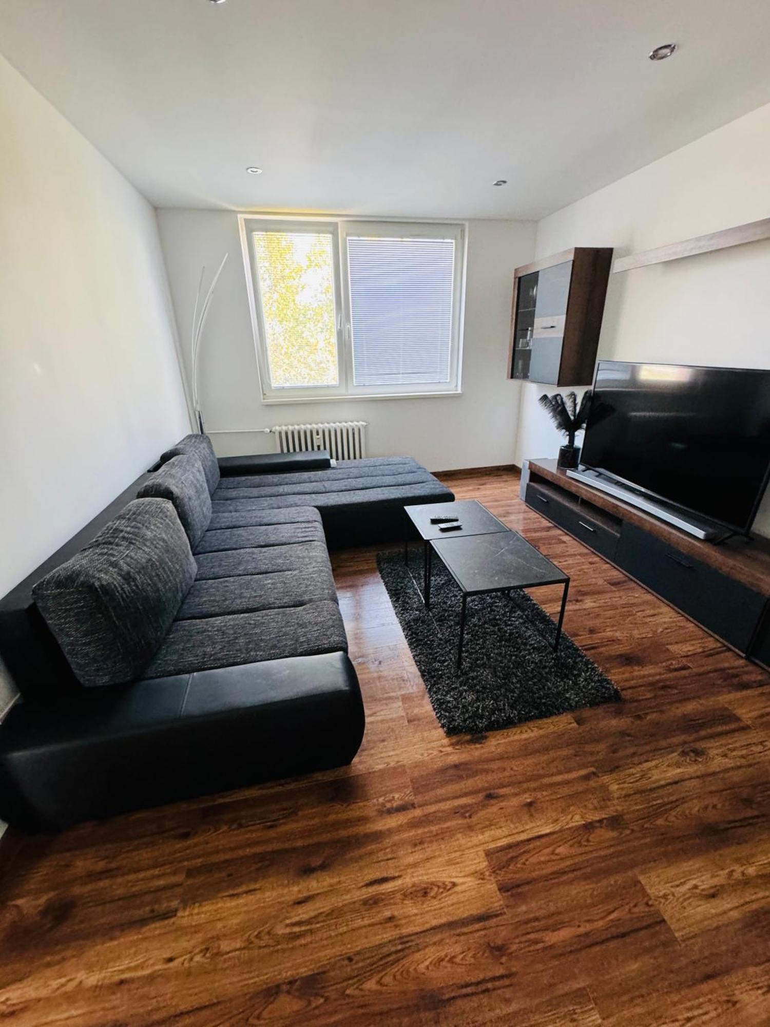 Peti Apartman Centrum 갈란타 외부 사진